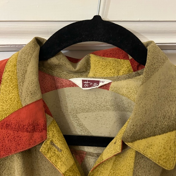 Japanese patterned blouse - Picture 2 of 10